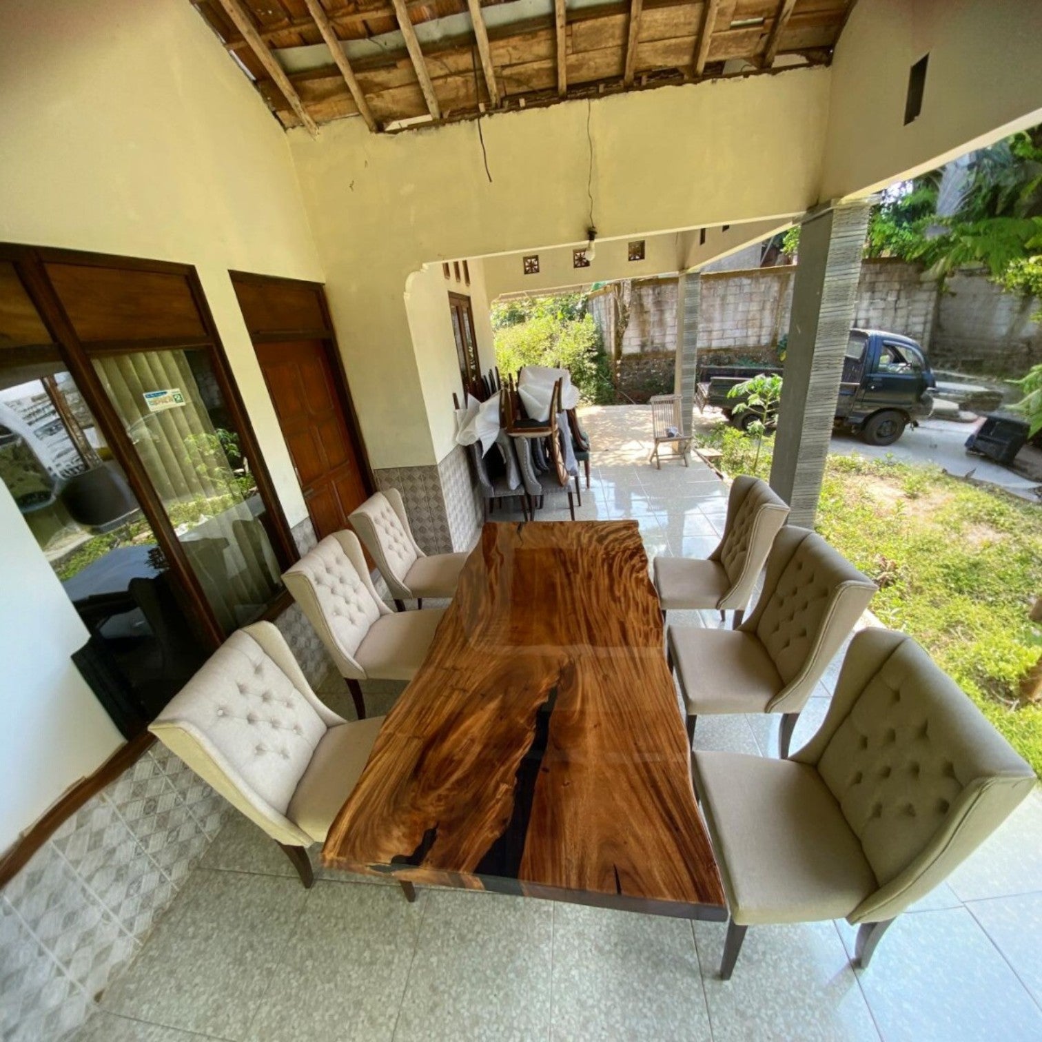 hardwood and resin table UK